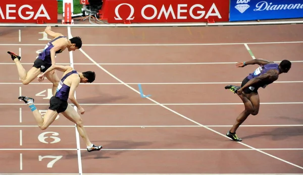 오른쪽 중국의 데이비드 올리버 그리고 시앙은 Aaf 다이아몬드 상하이 상하이 — 스톡 사진