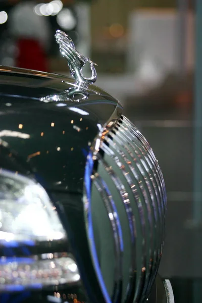 Вид Крупного Плана Geely Emgrand Пекинской Международной Автомобильной Выставке Известной — стоковое фото