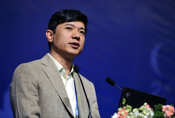 Robin Yanhong Předseda Představenstva Generální Ředitel Společnosti Baidu Inc Hovoří — Stock fotografie