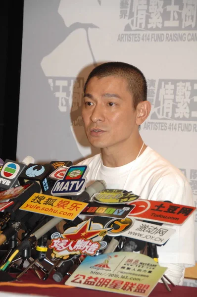香港の俳優で歌手のアンディ ラウは香港 中国では 2010 チャリティー コンサートの前に記者会見で見られて — ストック写真