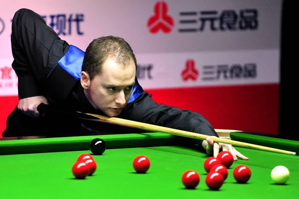 Graeme Dott Escócia Joga Tiro Contra Mark Allen Irlanda Norte — Fotografia de Stock