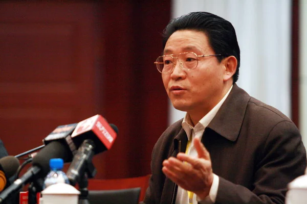 Liu Dezheng Náměstek Ředitele Generálního Úřadu Pro Bezpečnost Práce Provinčním — Stock fotografie