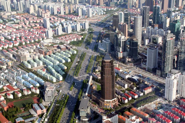 Vista Aérea Aglomerados Apartamentos Residenciais Edifícios Escritórios Distrito Financeiro Lujiazui — Fotografia de Stock