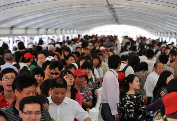 Folle Visitatori Coda Entrare Padiglione Nel Sito Expo Shanghai Cina — Foto Stock