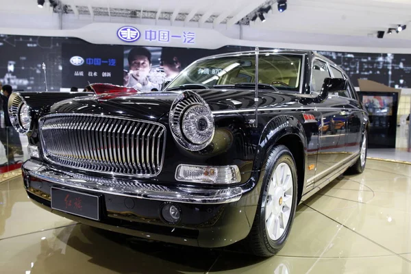 Faw Hongqi Rode Vlag Hqe Limousine Wordt Weergegeven 11E Beijing — Stockfoto