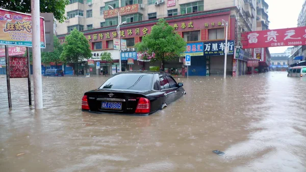 Car Seen Trapped Floods Heavy Rain Xinhua County Loudi City — Stock Photo, Image