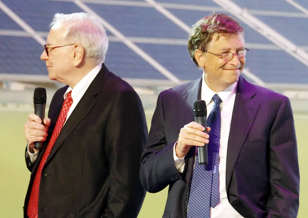 Microsoft Kurucularından Bill Gates Sağ Abd Yatırımcı Hayırsever Warren Buffet — Stok fotoğraf