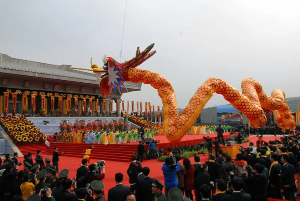 Vue Grand Rituel Adoration Empereur Huang Mausolée Empereur Huangs Dans — Photo