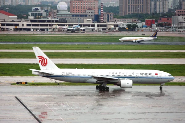 Repülőgép Air China Látható Hongqiao International Airport Sanghajban Kínában Szeptember — Stock Fotó
