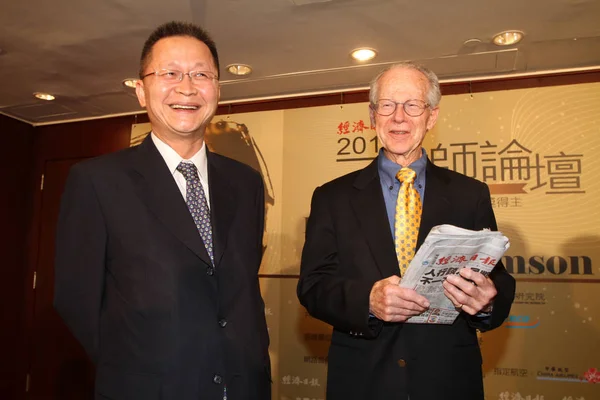 Oliver Williamson Vencedor Prêmio Nobel Economia 2009 James Yang Presidente — Fotografia de Stock