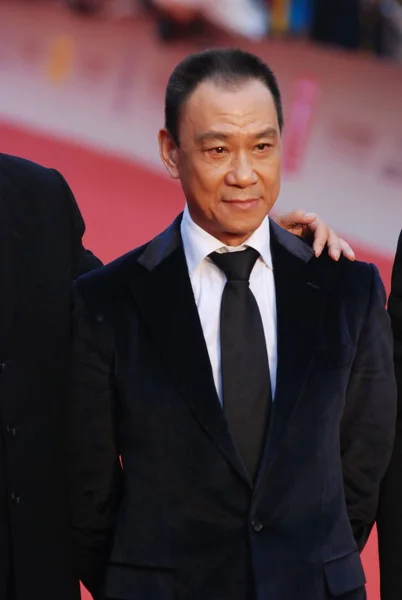 Aktor Tiongkok Wang Xueqi Berpose Karpet Merah Sebelum Upacara Pembukaan — Stok Foto