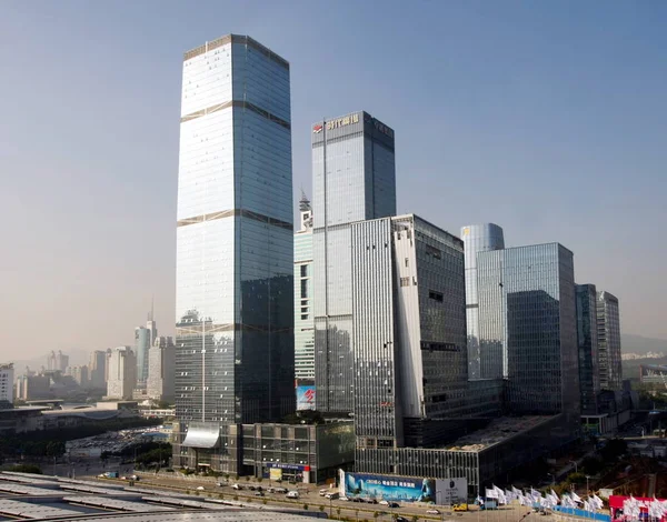 2009年1月7日 中国南部広東省深セン市のCbd 中央ビジネス地区 にある近代的な超高層ビルと高層オフィスビルの街並み — ストック写真