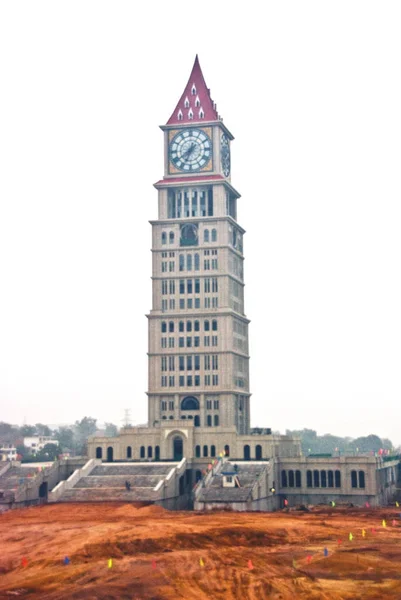 Widok Wieża Zegarowa Harmony Największa Mechaniczna Wieża Zegarowa Świecie Mieście — Zdjęcie stockowe