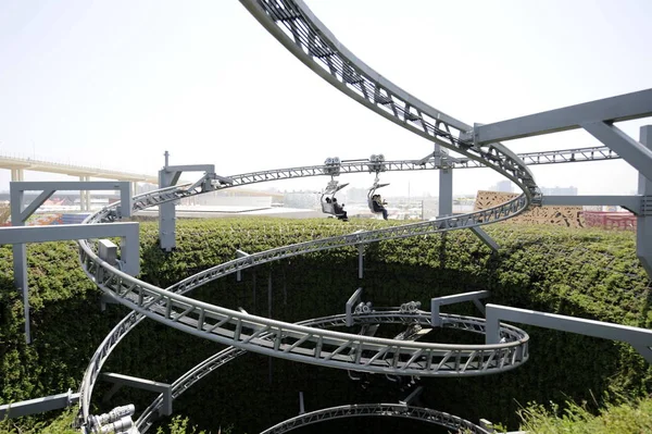 Visitors Take Titlis Mountain Chair Lift Swiss Pavilion World Expo — Stock Photo, Image