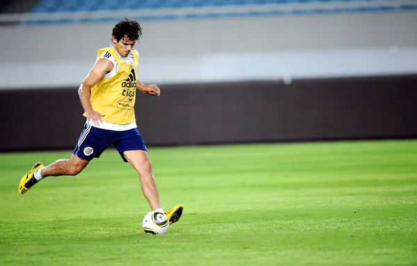 Paraguayan Soccer Player Roque Luis Santa Cruz Cantero Exercises Training — Stock Photo, Image