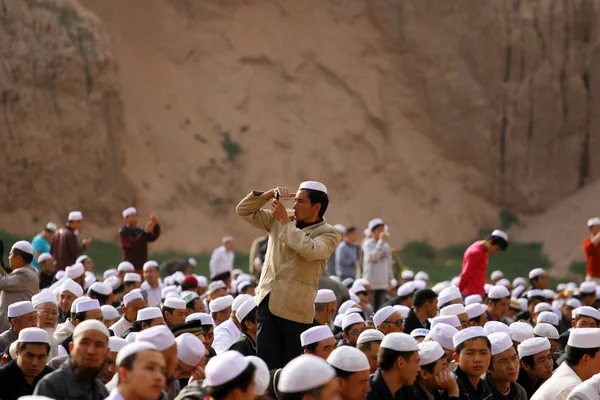 Китайские Мусульмане Принимают Участие Молитвенном Собрании Время Праздника Аль Фитр — стоковое фото