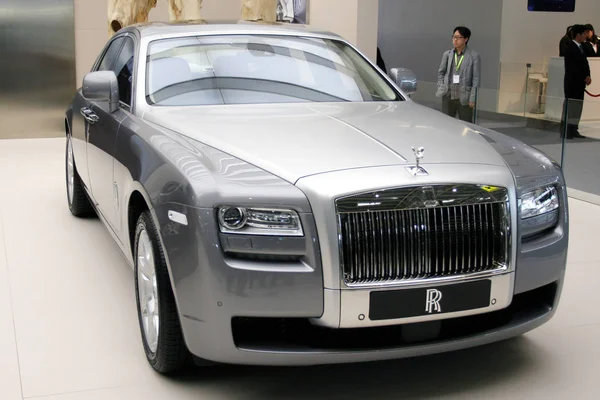 Rolls Royce Phantom Ewb Jest Widziany Wyświetlaczu Podczas Pokazu Auto — Zdjęcie stockowe