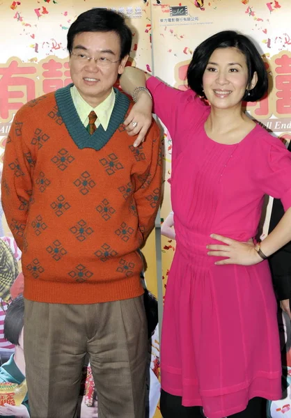 Hong Kong Actor Raymond Wong Hong Kong Actress Sandra Pose — Stock Photo, Image