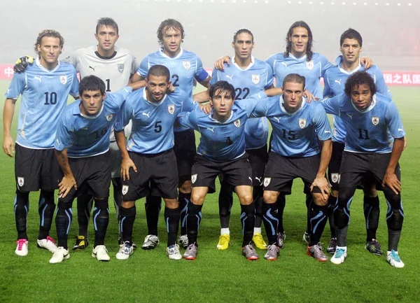 Гравці Уругвайський Чоловіків Національної Збірної Футболу Позувати Фотографій Конкурують Проти — стокове фото