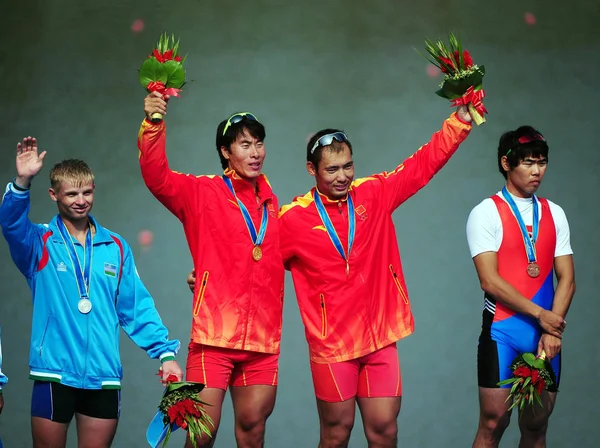 Chinas Gouden Medaillewinnaars Hui Zhang Liang Center Vieren Met Zilveren — Stockfoto