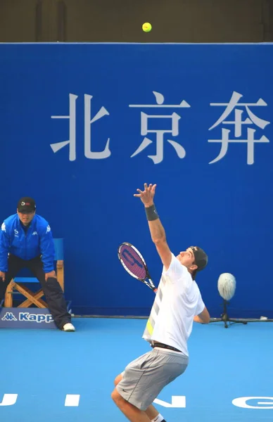 John Isner América Comienza Una Pelota Segunda Ronda Del Individual — Foto de Stock