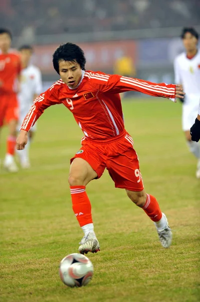 Chinas Hao Junmin Compete Con Giocatore Calcio Vietnamita Invisibile Una — Foto Stock