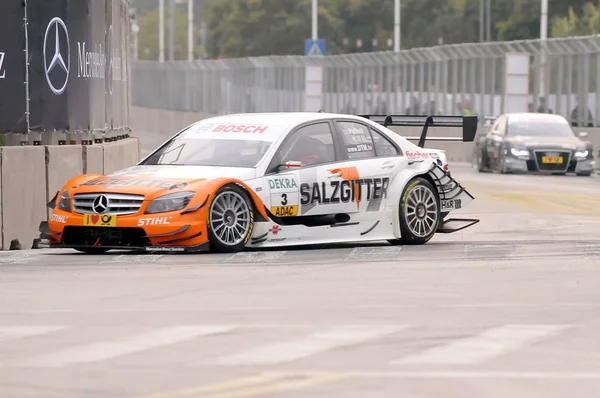 Brytyjski Zawodnik Gary Paffett Front Salzgitter Amg Mercedes Innych Zawodników — Zdjęcie stockowe