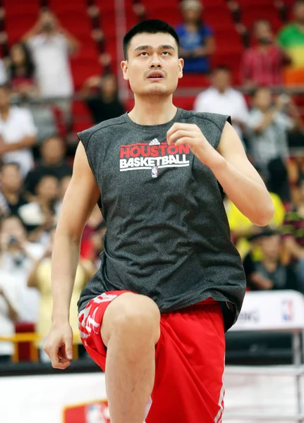 Yao Ming Houston Rockets Warms Prior Nba China Games 2010 — Stock Photo, Image