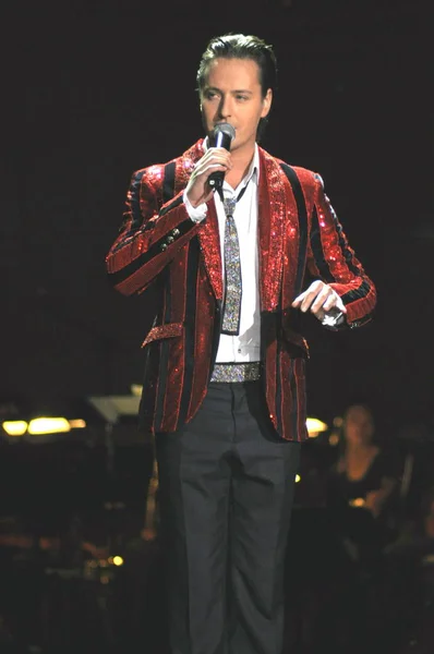 Bir Yardım Konseri Sırasında Şanghay Çin Eylül 2010 Rus Şarkıcı — Stok fotoğraf