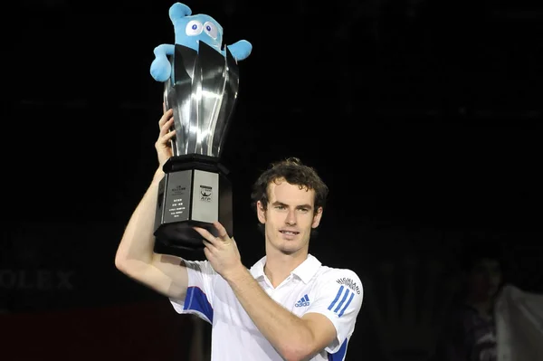 Andy Murray Gran Bretaña Sostiene Trofeo Campeón Durante Una Ceremonia — Foto de Stock