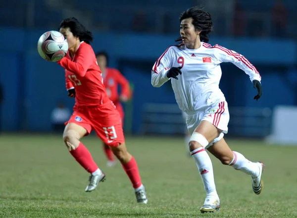 Chinas Han Duan Doğru Guangzhou Dört Milletler Kadın Futbol Turnuvası — Stok fotoğraf