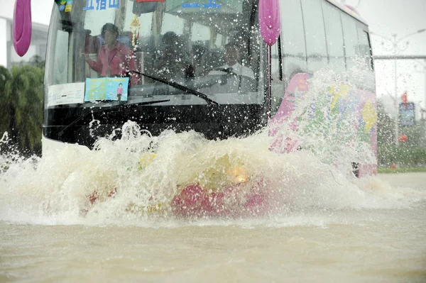 Sanya Şehir Güney Çin Hainan Eyaletinde Şiddetli Yağışlar Sonra Bir — Stok fotoğraf