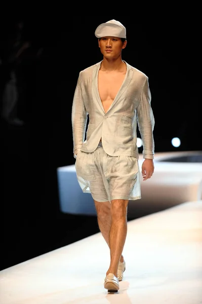 Sfilata Moda Cabbeen Durante China Fashion Week Primavera Estate 2011 — Foto Stock