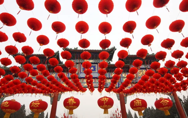 Red Lanterns Seen Hung Ditan Temple Fair Celebrating Upcoming Spring — Stock Photo, Image