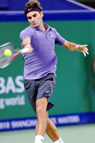 Roger Federer Suíça Retorna Tiro Contra John Isner Dos Estados — Fotografia de Stock