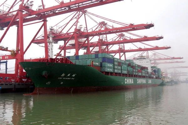 Statek Kontenerowy Xin Huang Należący China Shipping Container Lines Ltd — Zdjęcie stockowe
