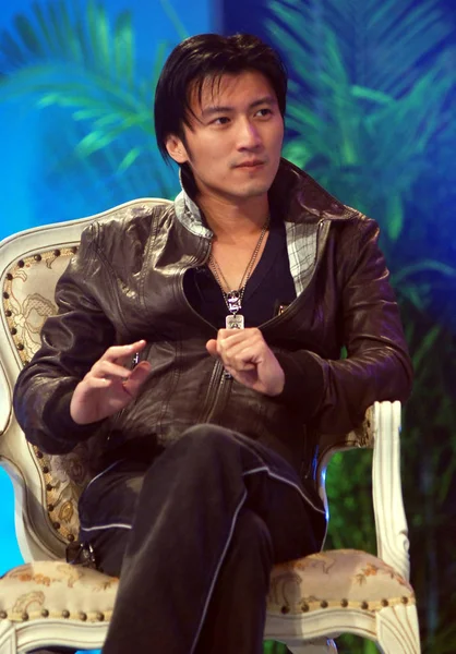 Actor Cantante Hong Kong Nicholas Tse Habla Durante Programa Televisión — Foto de Stock