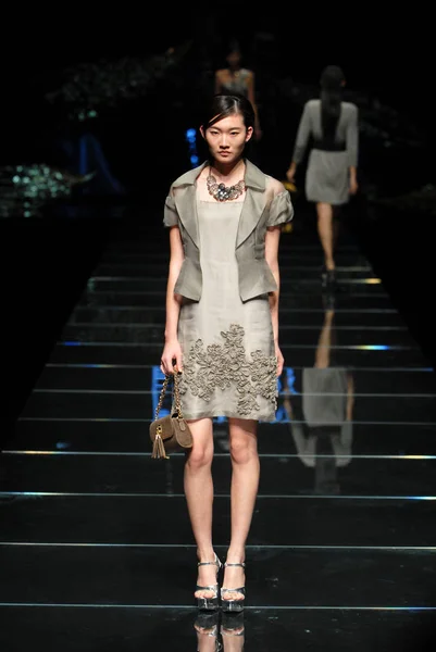 Ogni Sfilata Moda Durante China Fashion Week Primavera Estate 2011 — Foto Stock