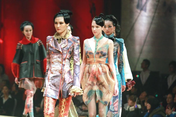 Botao Defile Çin Moda Hafta Lkbahar Yaz 2011 Döneminde Pekin — Stok fotoğraf