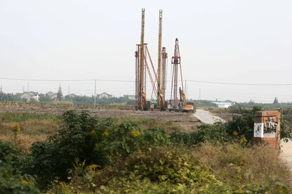 Macchine Costruzione Sono Installate Sul Sito Cui Sarà Costruito Parco — Foto Stock