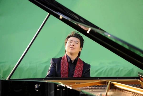 Čínský Klavírista Lang Lang Provádí Během Výroby Pro Skladbu Národ — Stock fotografie