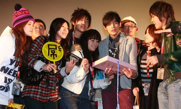 Taiwanesiska Sångaren Jay Chou Ställer Med Fans Sin Födelsedagsfest Taipei — Stockfoto