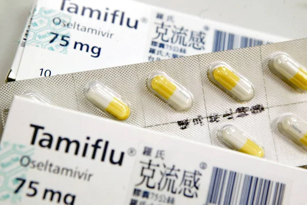 Tamiflu Tabletten Worden Weergegeven Bij Een Apotheek Taiwan China Oktober — Stockfoto