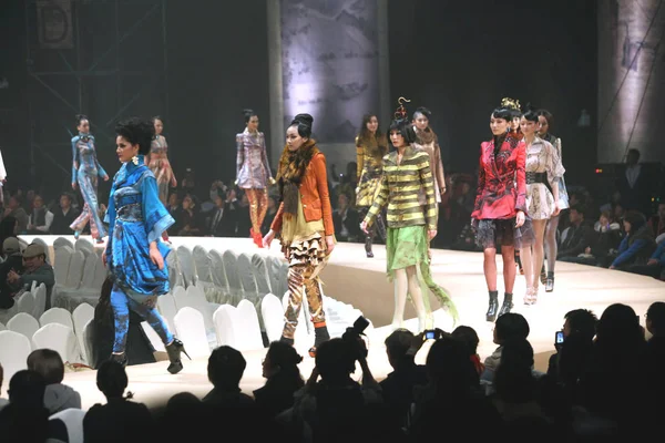 Botao Defile Çin Moda Hafta Lkbahar Yaz 2011 Döneminde Pekin — Stok fotoğraf