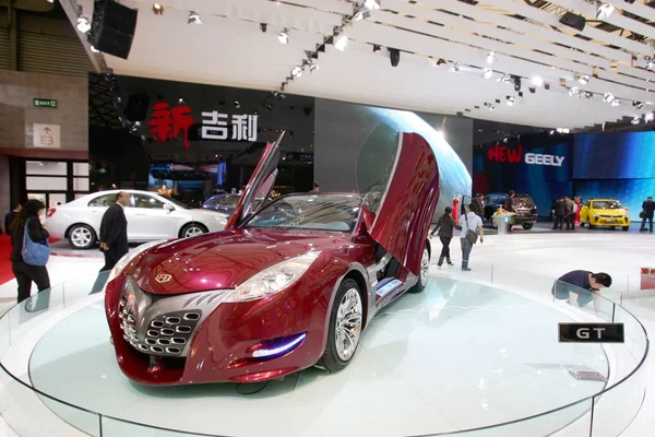 Geely Emgrand Concept Exhibe 13ª Exposición Internacional Industria Automotriz Shanghai — Foto de Stock