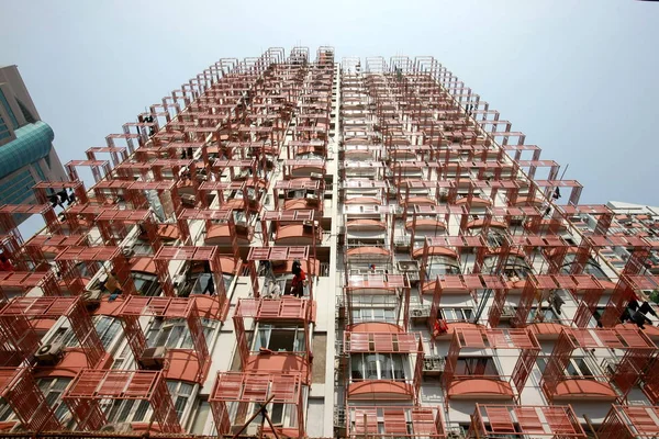 Residential Apartment Building Seen Equipped New Clotheshorses Cleaning Campaign World — Stock Photo, Image