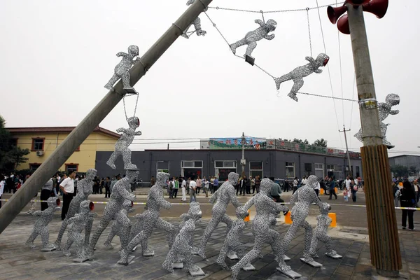 Obras Arte Forma Hombre Exhiben Calle Durante Quinto Festival Cultural — Foto de Stock