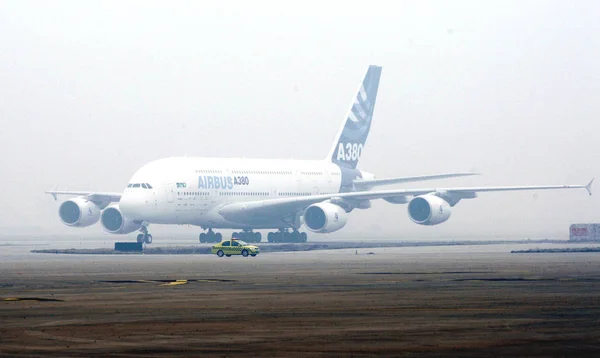 Airbus A380 Jumbo Jet Jest Postrzegana Zhengding International Airport Shijiazhuang — Zdjęcie stockowe