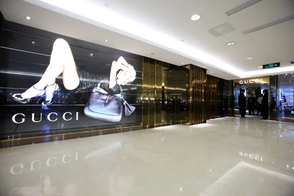 Vista Recién Inaugurada Tienda Insignia Gucci Shanghai China Sábado Junio — Foto de Stock