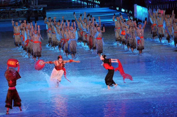 중국의 연예인 아시아 개막식을 리허설 광저우 2010 2010 — 스톡 사진